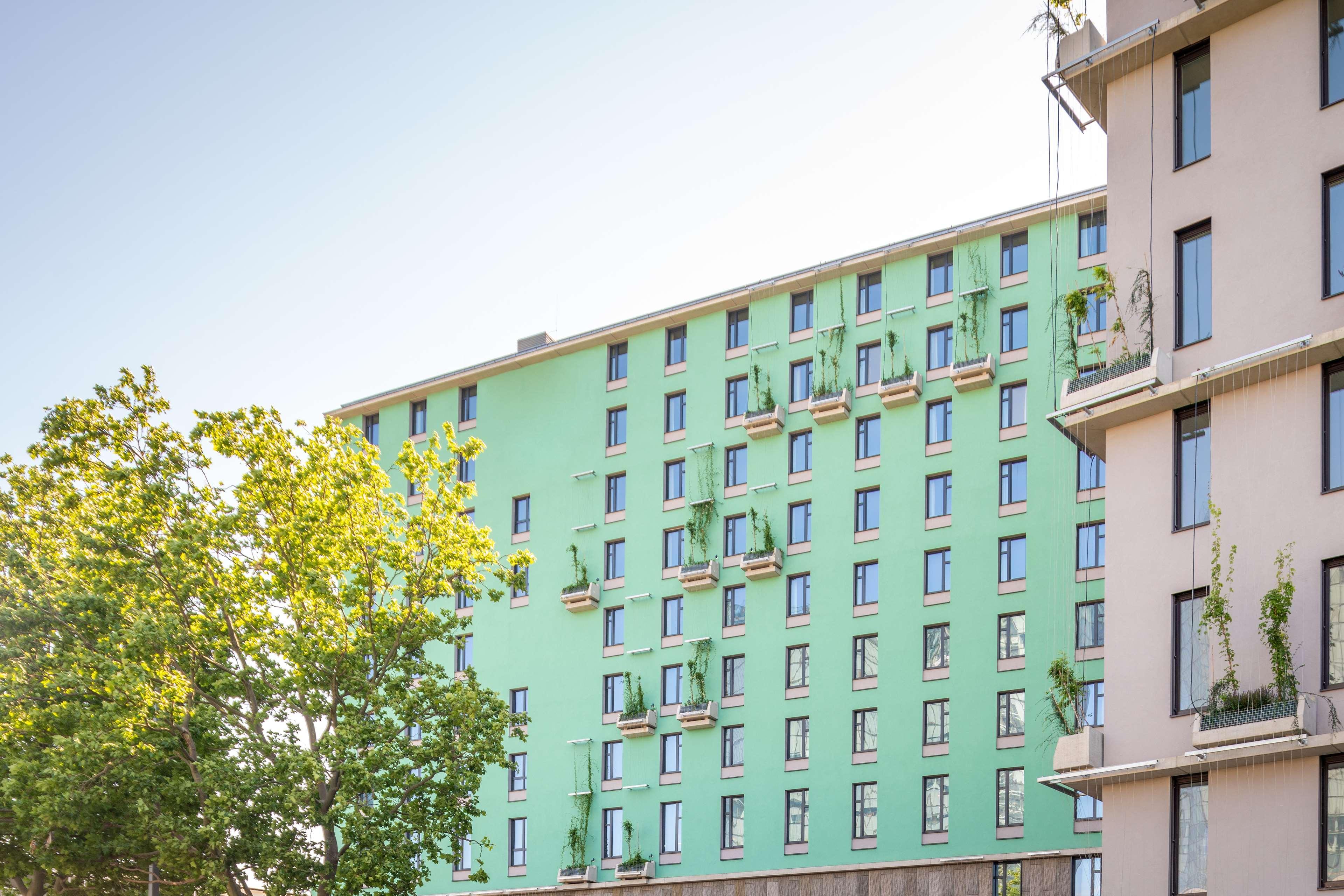 Campanile Vienna South Hotel Exterior photo